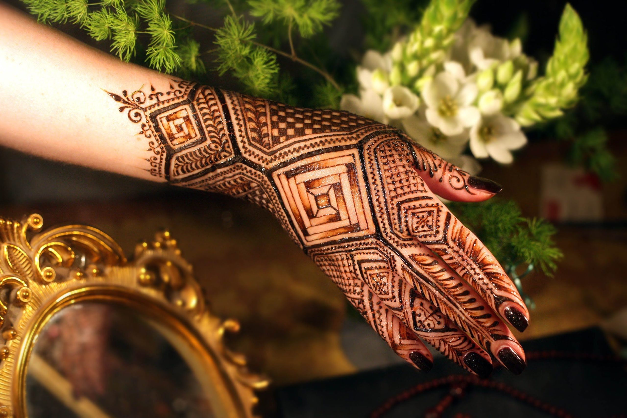 Bold Geometric Patterns Henna Design