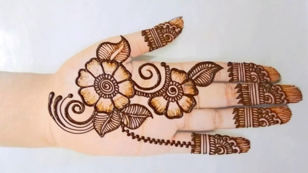 Flowing Arabic Floral Vines Henna Design